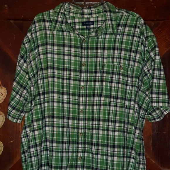 St. John's Bay Other - 🍀3/15 St. John Bay Men's Flannel Plaid Shirt